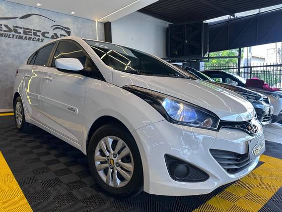 HYUNDAI HB20S 1.0 COMFORT PLUS 12V FLEX 4P MANUAL